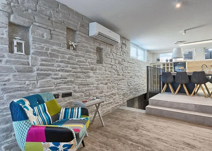 La By Interhome Villa *