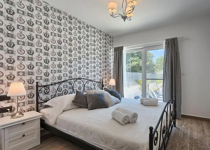 Villa La By Interhome Pula