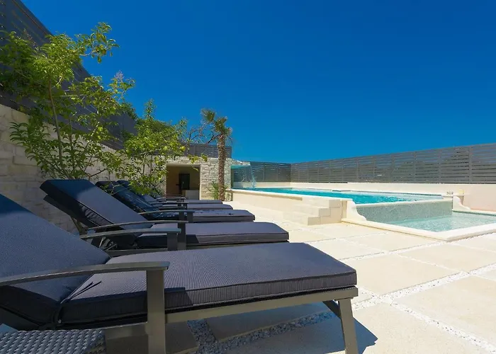 La By Interhome Villa *